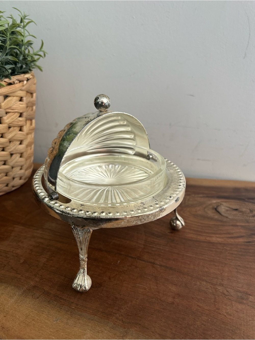 Vintage Silver Plate Footed Roll Top Dome Caviar/Glass Butter Dish England